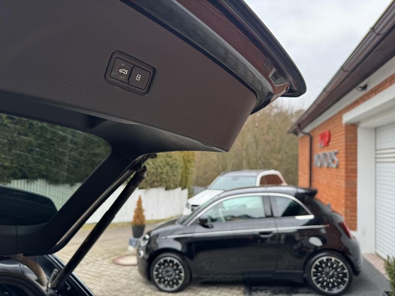 Audi Q8 50TDi-R23-NEZ.TOP-ČR-SERVIS - fotka 36 z 38