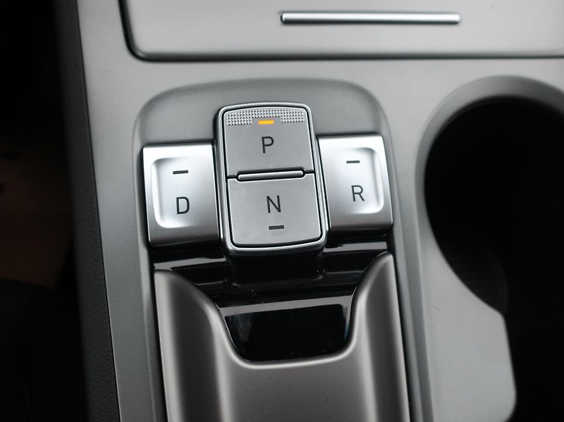 Hyundai Kona 65kWh-150KW POWER STYLE HEADUP - fotka 23 z 32