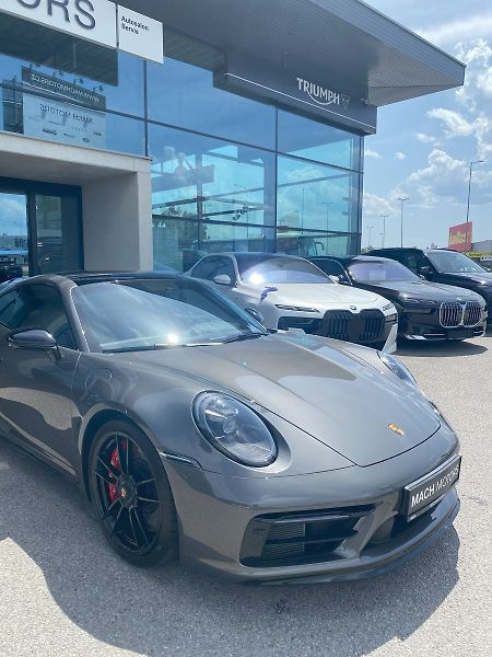Porsche 911 (2024) Carrera 4 GTS Panorama - fotka 5 z 32