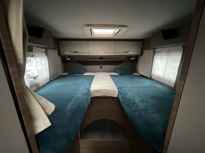 Knaus (2027) Van Ti 650 MEG Vansation - fotka 15 z 17