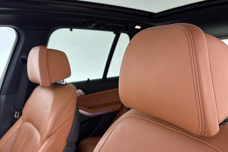BMW X5 M50d - fotka 8 z 29