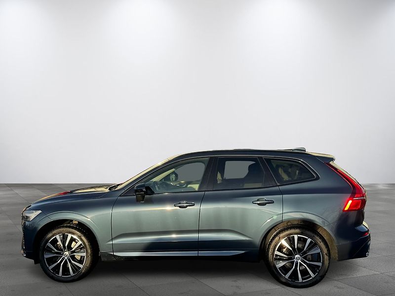 Volvo XC60 PLUS B4 AWD, POLESTAR, TZ - fotka 2 z 26