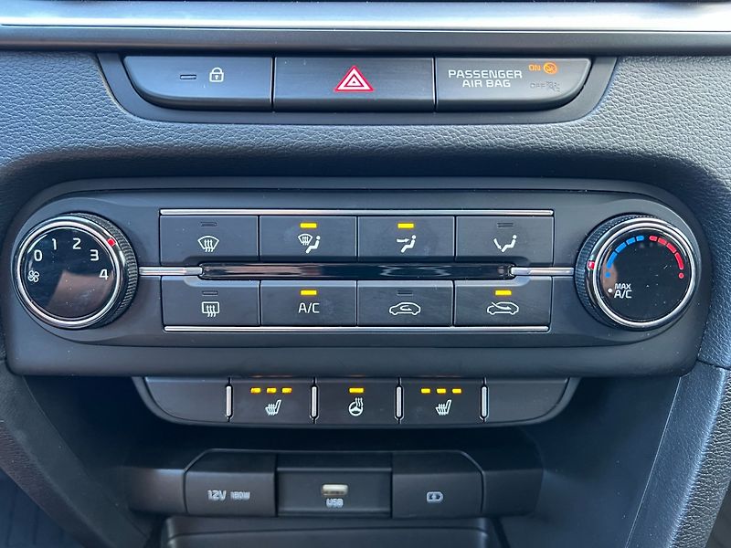 Kia Ceed (2019) SW 1.6CRDi Fresh! ČR! Tažné! - fotka 16 z 28