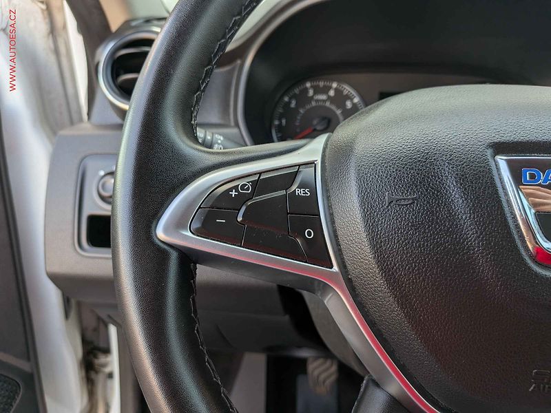 Dacia Duster (2019) 1.3 TCe, 2.maj,ČR, AC, navi - fotka 12 z 19