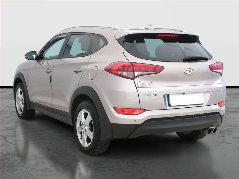 Hyundai Tucson (2016) Trikolor 1.7 CRDi, Serv.kniha - fotka 4 z 17