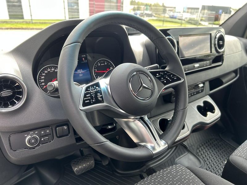 Mercedes-Benz Sprinter 319 CDI KEGGER LOW RACE PAKET+ - fotka 19 z 28