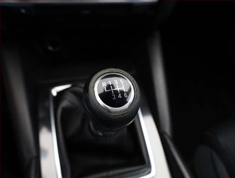 Mazda 6 (2017) 2.0 Skyactiv-G, ČR,1.maj - fotka 15 z 20