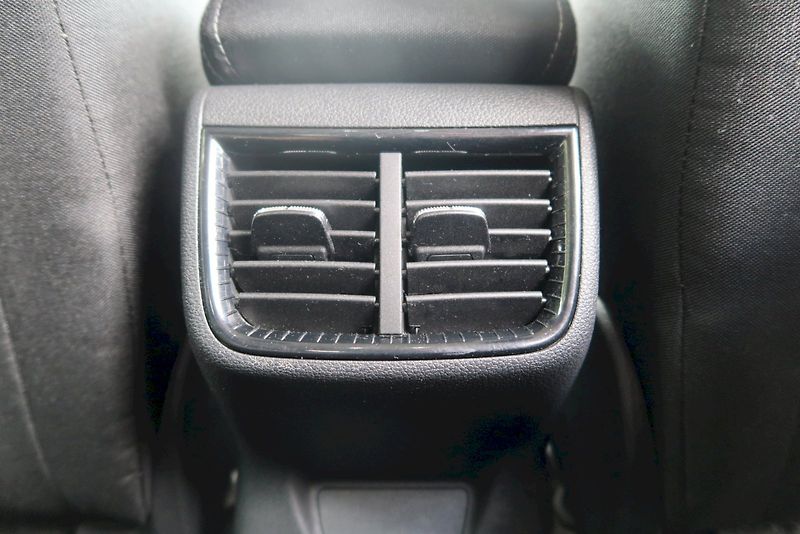 Škoda Fabia (2021) Style 1,0 TSi/70 kW - fotka 19 z 31