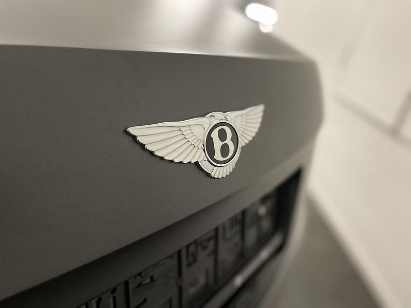 Bentley Flying Spur (2016) 6.0 625 PS  W12 - fotka 18 z 81