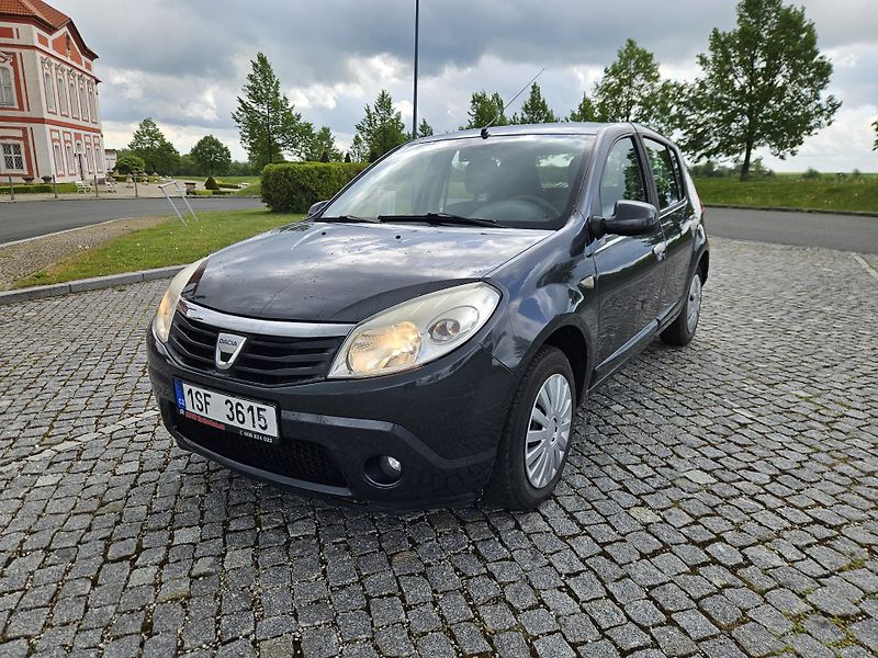 Dacia Sandero (2008) 1.6 16v, PĚKNÝ STAV,  SPLÁTKY  - fotka 2 z 23
