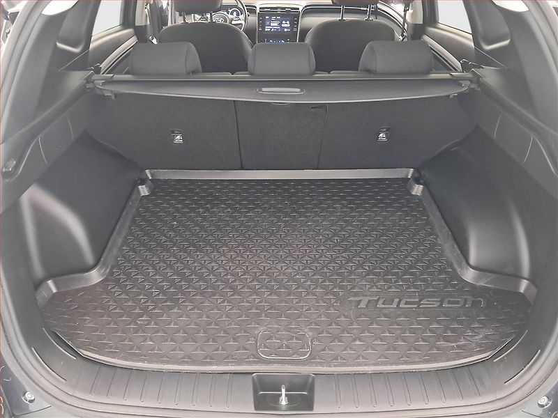 Hyundai Tucson (2021) 1.6 T-GDI 48V MHEV - fotka 14 z 18