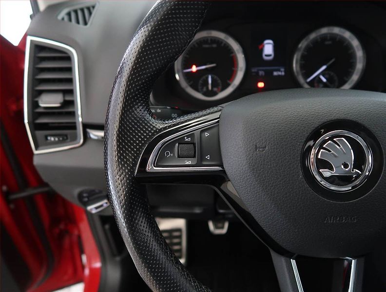 Škoda Karoq (2018) Ambition Plus 1.0 TSI - fotka 18 z 23
