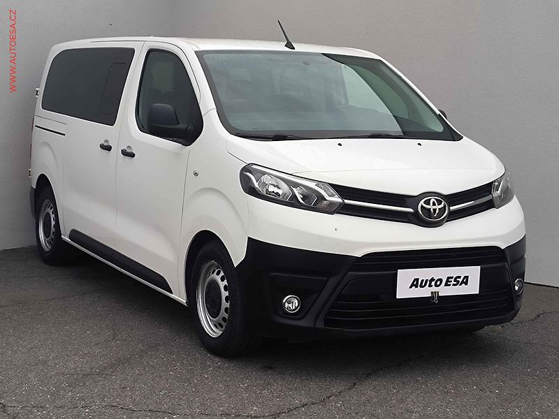 Toyota ProAce Verso (2021) 1.5D-4D L2 8míst, 1.maj,ČR - fotografie inzerátu