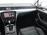 Volkswagen Passat (2018) Highline 2.0 TDI, Automat - náhled 8