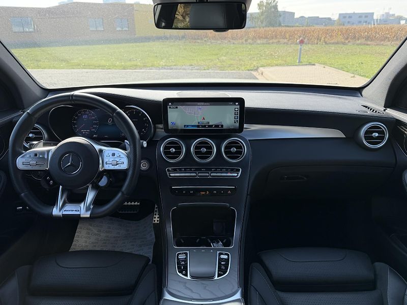 Mercedes-Benz GLC 63 AMG 4MATIC+ PANORAMA NAVI - fotka 11 z 38