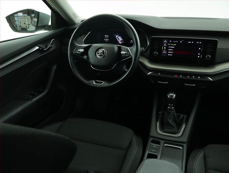 Škoda Octavia (2023) Ambition 2.0 TDI, ČR,1.maj - fotka 7 z 15