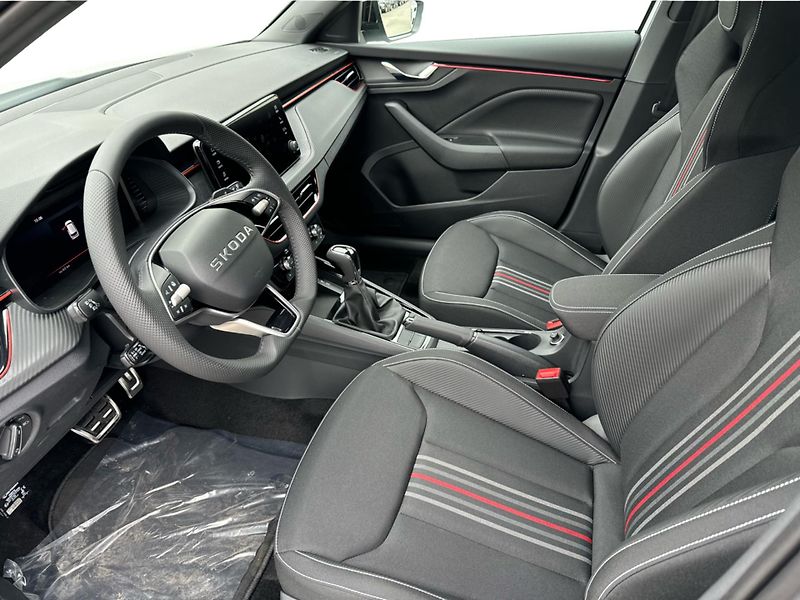 Škoda Kamiq Monte Carlo 1,0 TSI 85 kW 7-st - fotka 11 z 24