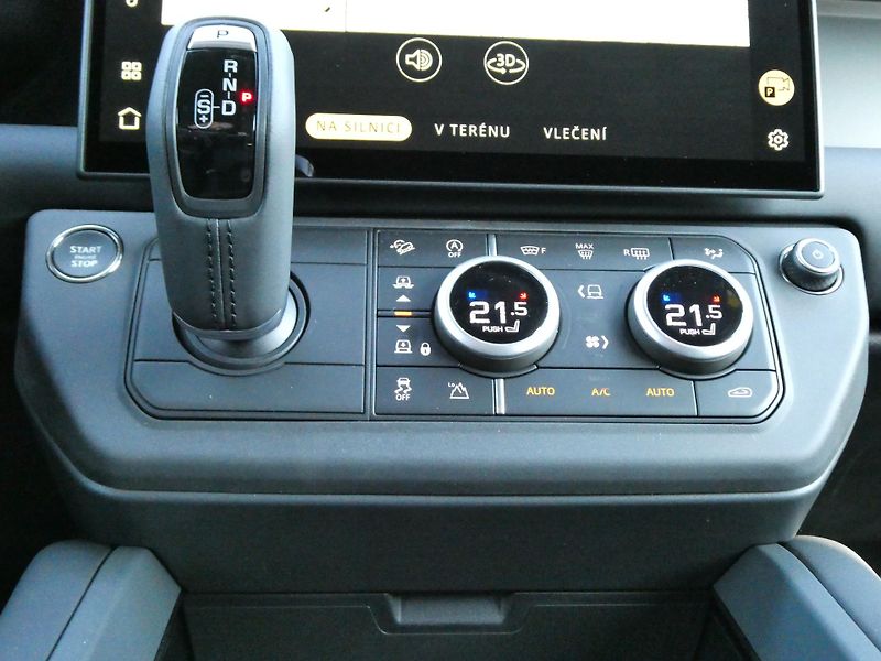Land Rover Defender (2026) 110 3,0 X-Dynamic SE D350 - fotka 30 z 37