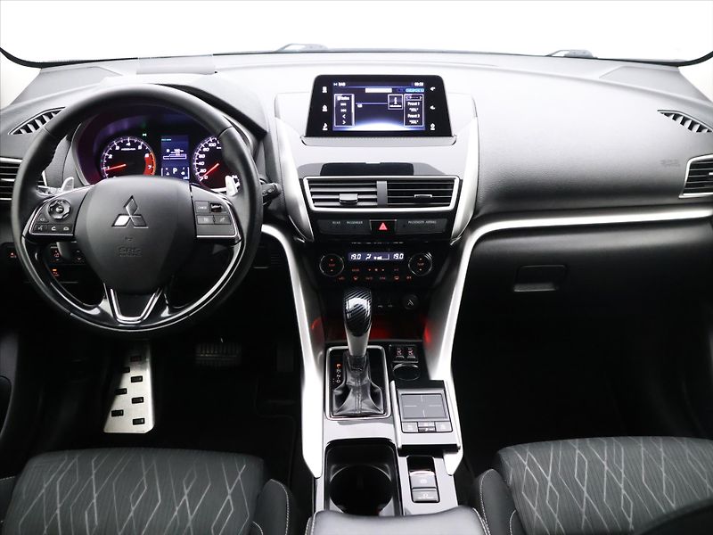 Mitsubishi Eclipse Cross 1.5 T-MIVEC 120kW Intense CVT - fotka 31 z 39