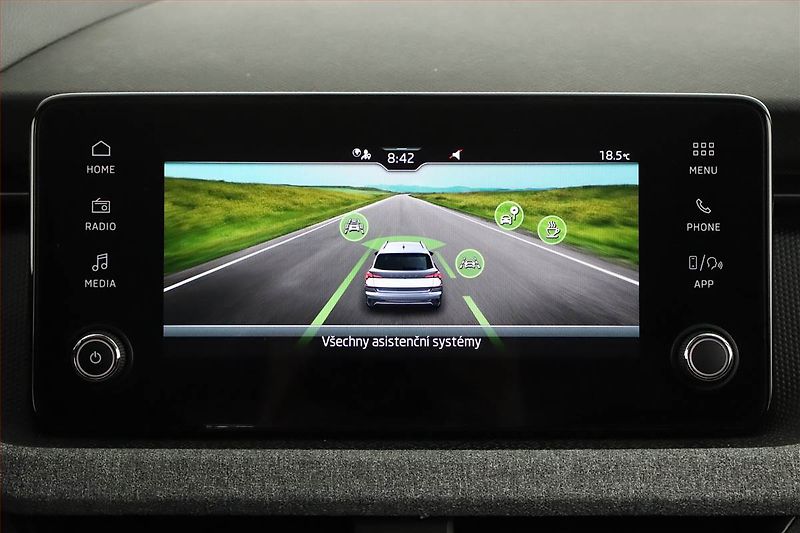 Škoda Kamiq (2025) Selection 1.0 TSI - fotka 12 z 16