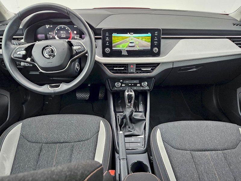 Škoda Kamiq (2024) TOP SELECTION TSI 85/1.0 A7F - fotka 10 z 28
