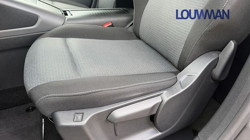 Toyota ProAce City Verso 1.2T 8AT FAMILY COMFORT - fotka 21 z 26