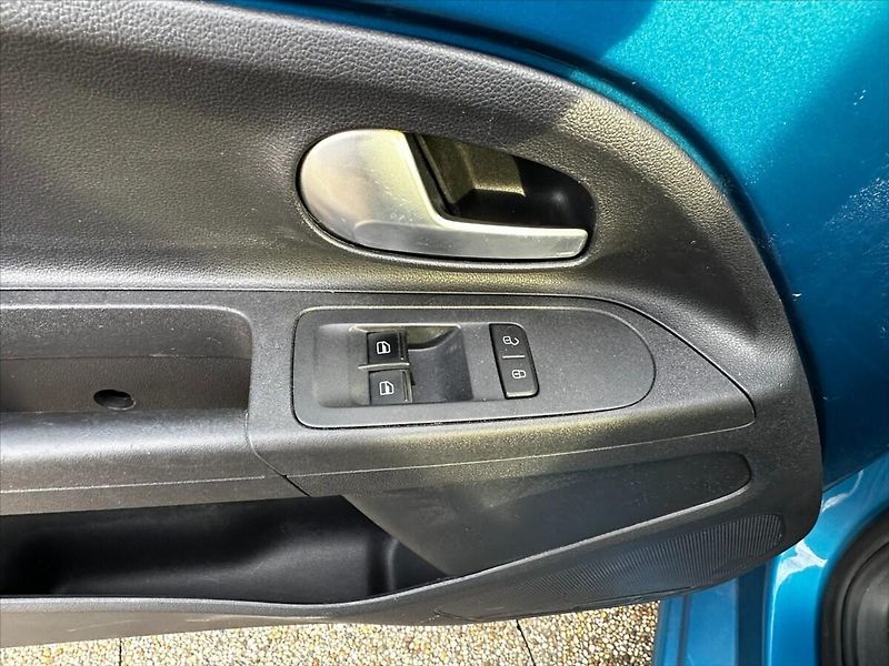 Volkswagen up! 1,0 CNG 50kW-kamera - fotka 16 z 29