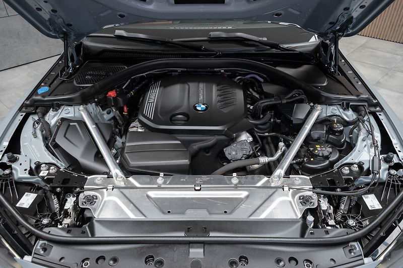 BMW Řada 4 420d xD ///M*TAŽNÉ*ZÁRUKA 9/27 - fotka 42 z 52