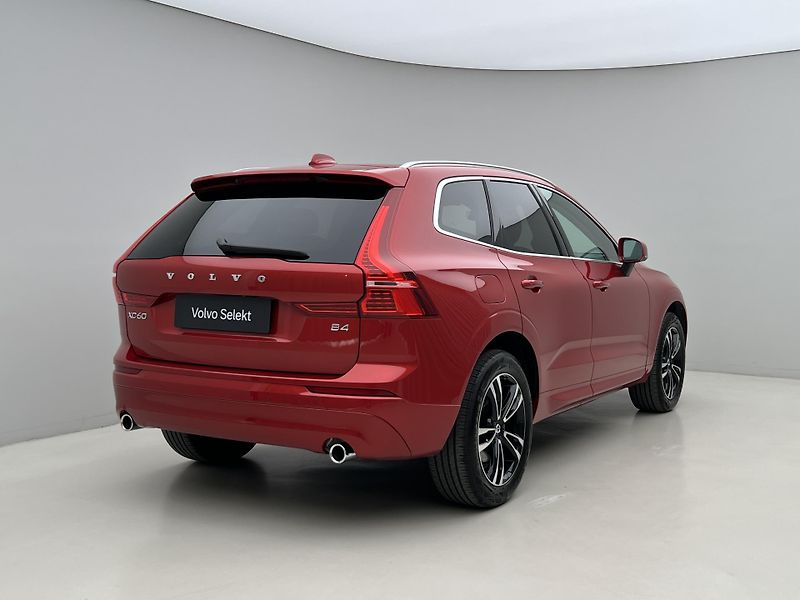 Volvo XC60 B4 MOMENTUM - fotka 13 z 46