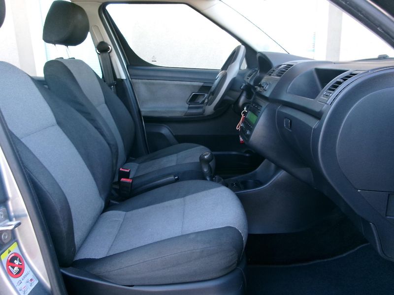 Škoda Roomster 1,6 TDI KLIMA PNEU - fotka 20 z 22