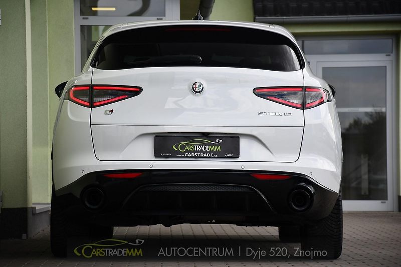 Alfa Romeo Stelvio 2.2 JTDm 154kW  Připravujeme - fotka 4 z 49