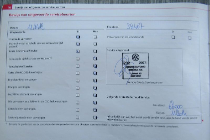 Škoda Octavia 1.6 TDI AUT. KLIMA NAVI TAŽNÉ - fotka 22 z 30