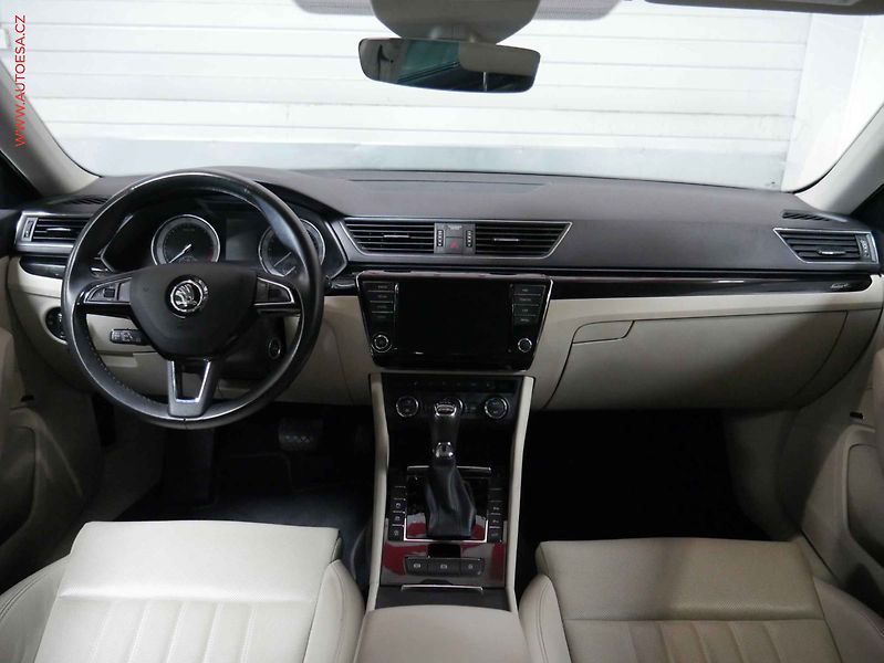 Škoda Superb (2017) 2.0 TDi, 2.maj,ČR, L&K, DSG - fotka 8 z 25