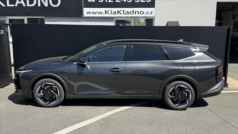 Kia K4 (2026) 1,6 T-GDi DCT TOP, 17, el.5.dv - fotka 5 z 11