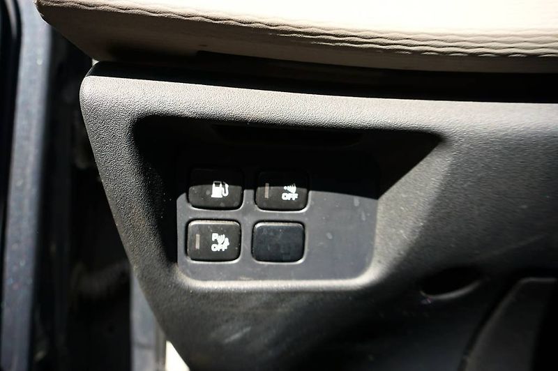 Citroën C4 Picasso (2012) EXCLUSIVE 2,0 HDI 120 kW - fotka 28 z 38