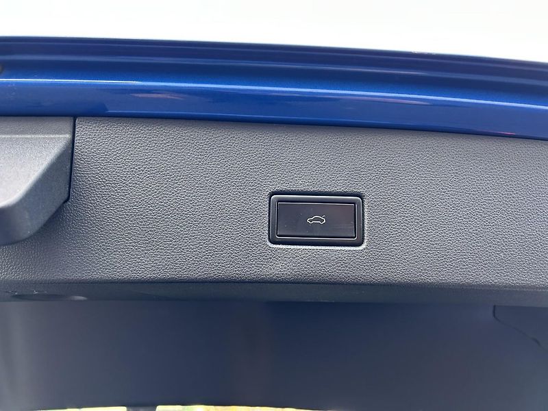 Volkswagen T-Roc 2.0 TDi DSG - fotka 16 z 27