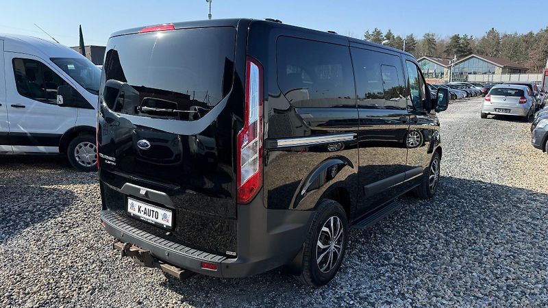 Ford Tourneo Custom (2017) 2.0TDCi 125kW*A/T*8míst*Tažne* - fotka 4 z 23