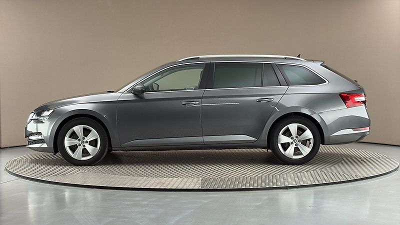 Škoda Superb 2.0 TDI DSG Style Combi - fotka 4 z 27