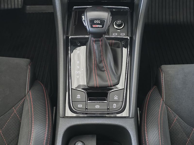 Škoda Kodiaq DSG 4M 2,0 TDi 176 kW RS - fotka 17 z 25