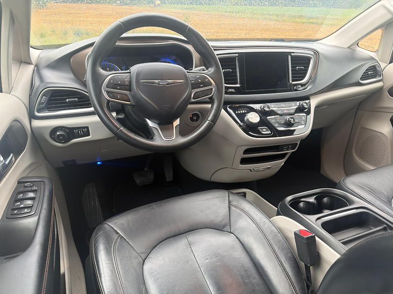 Chrysler Pacifica (2017) 3,6 Pentastar RU 8 míst 2017 - fotka 14 z 20