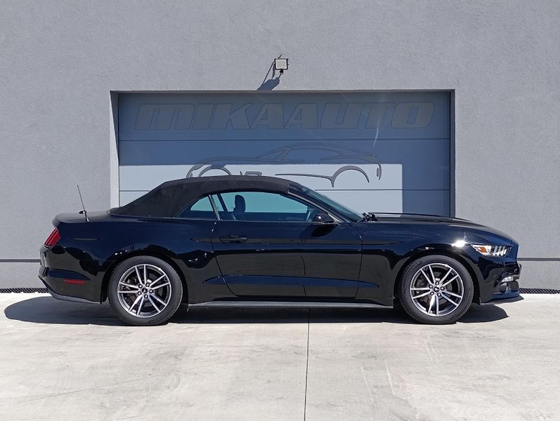 Ford Mustang 2.3 ECOBOOST CONVERTIBLE  - fotka 5 z 32