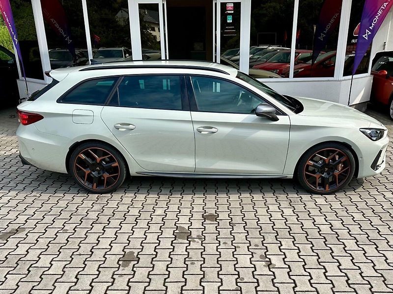 Cupra Leon (2025) VZ 2.0TSI 245kW EXTREME - fotka 9 z 38