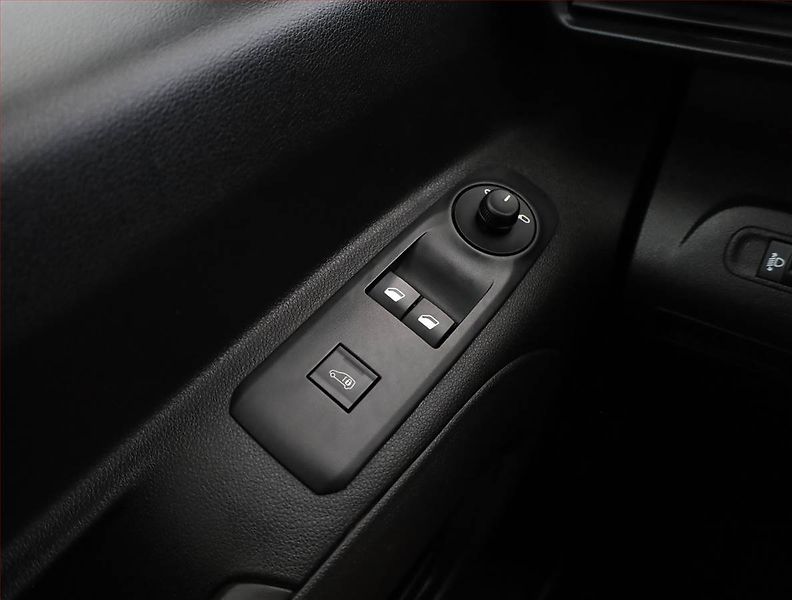 Toyota ProAce City (2024) 1.5 D4-D, ČR, DPH - fotka 14 z 15