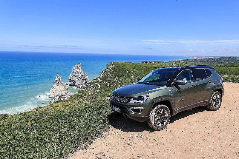Jeep Compass.