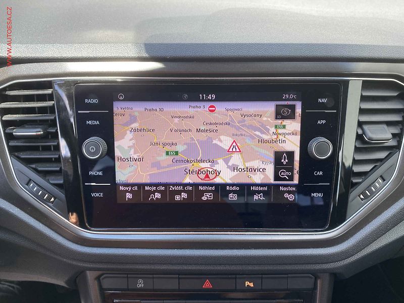 Volkswagen T-Roc (2019) 1.5 TSi, Comfortline, navi - fotka 18 z 18