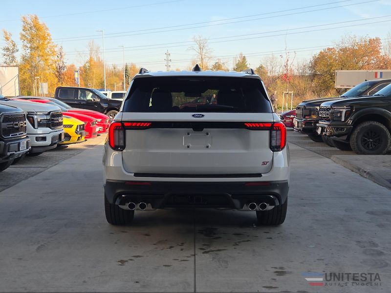 Ford Explorer (2026) Explorer ST  400 PS - fotka 5 z 15