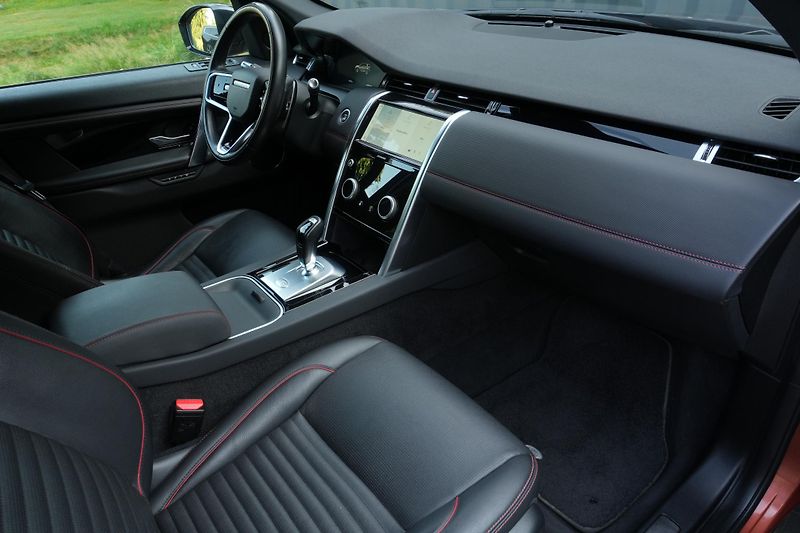 Land Rover Discovery Sport P200 R-Dynamic SE, DPH, Tažné - fotka 40 z 40