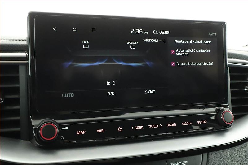 Kia Ceed (2021) 1.5 T-GDI MHEV, Automat - fotka 18 z 20