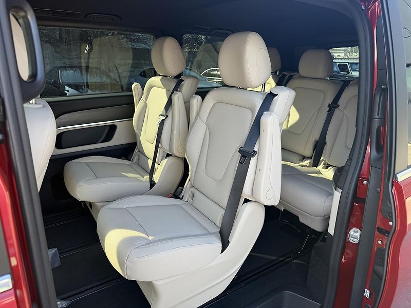 Mercedes-Benz Třídy V (2026) V 300 d / Avantgarde / XL / 4M - fotka 17 z 24