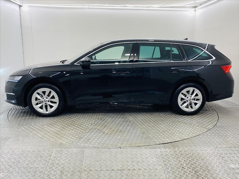 Škoda Octavia 1,5 TSI 85kW Top Selection DSG - fotka 3 z 30